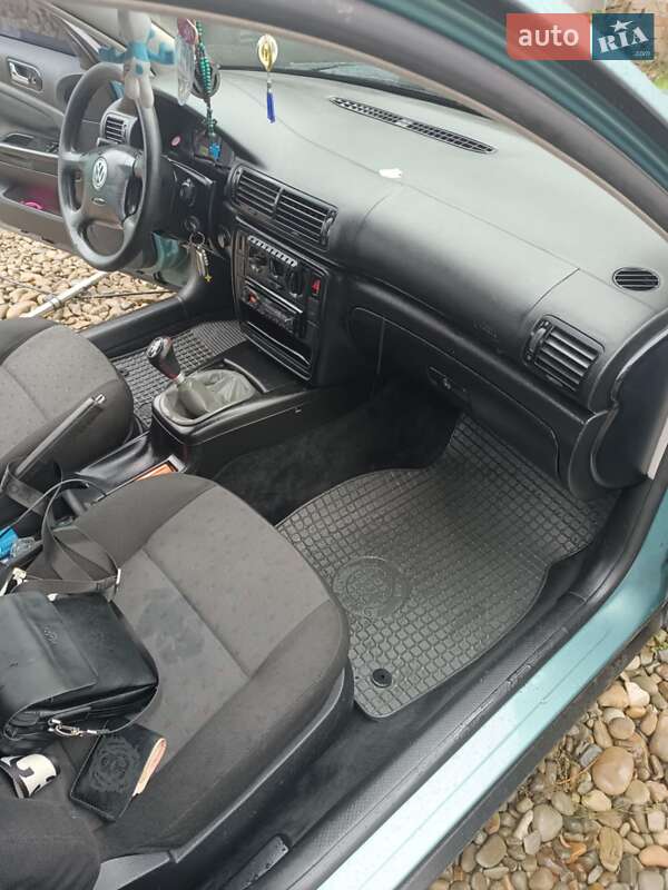 Седан Volkswagen Passat 1999 в Ивано-Франковске