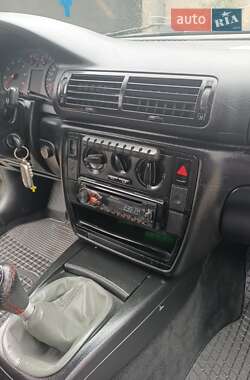 Седан Volkswagen Passat 1999 в Ивано-Франковске