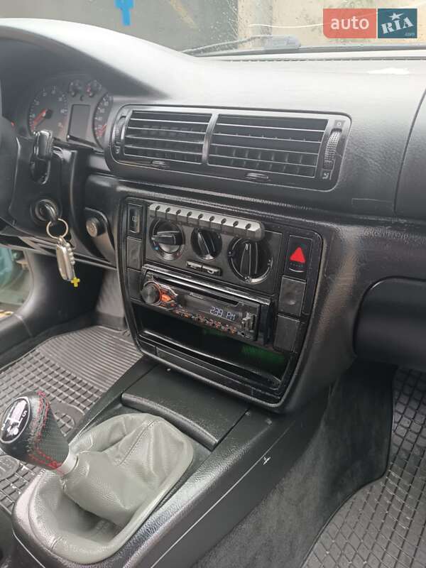 Седан Volkswagen Passat 1999 в Ивано-Франковске