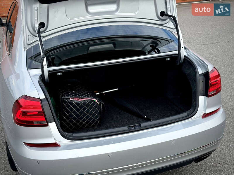 Седан Volkswagen Passat 2016 в Києві фото 10 Седан Volkswagen Passat 2016 в Києві