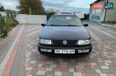 Универсал Volkswagen Passat 1996 в Золочеве