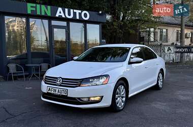 Volkswagen Passat 2011