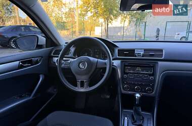 Седан Volkswagen Passat 2011 в Киеве