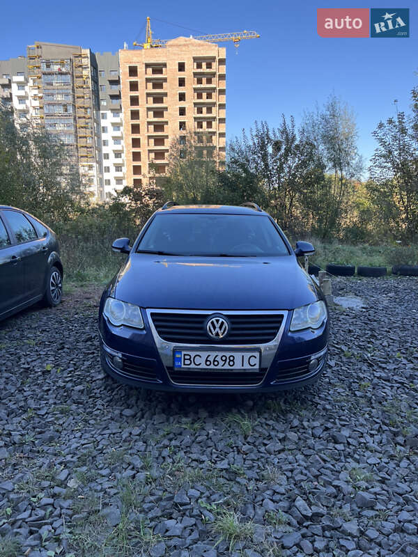 Универсал Volkswagen Passat 2010 в 