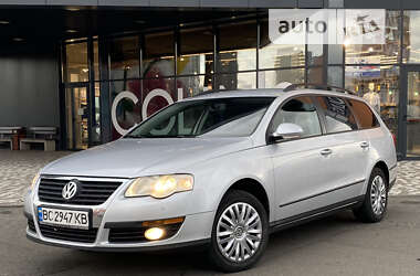 Универсал Volkswagen Passat 2008 в Киеве