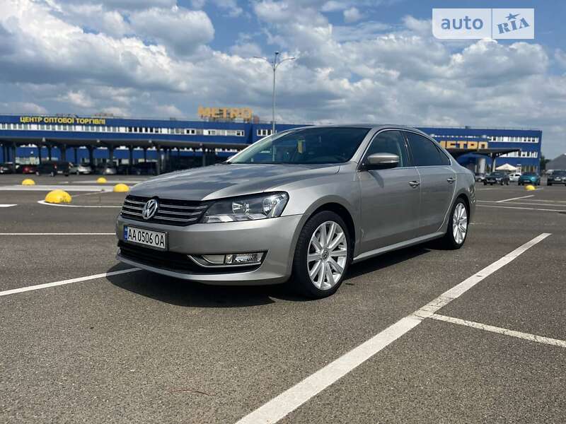 Седан Volkswagen Passat 2013 в Києві