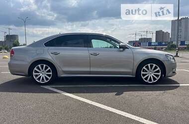 Седан Volkswagen Passat 2013 в Києві