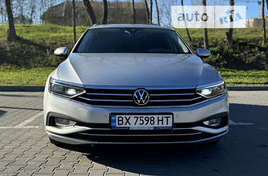 Универсал Volkswagen Passat 2020 в Хмельницком