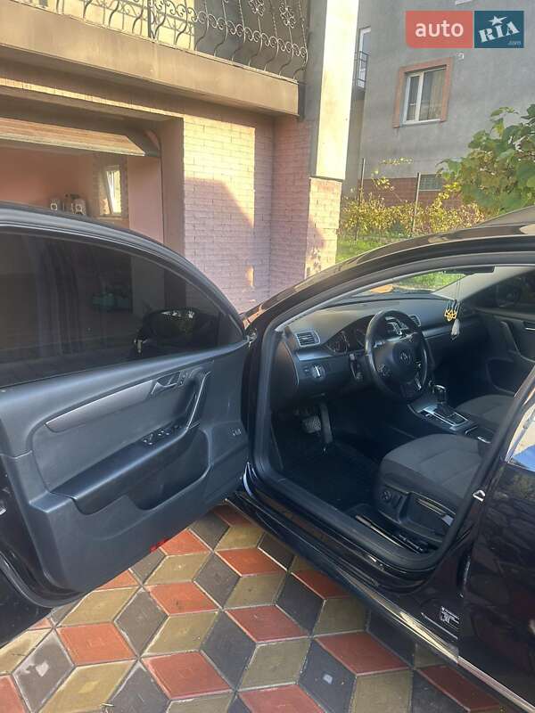 Универсал Volkswagen Passat 2012 в Тернополе