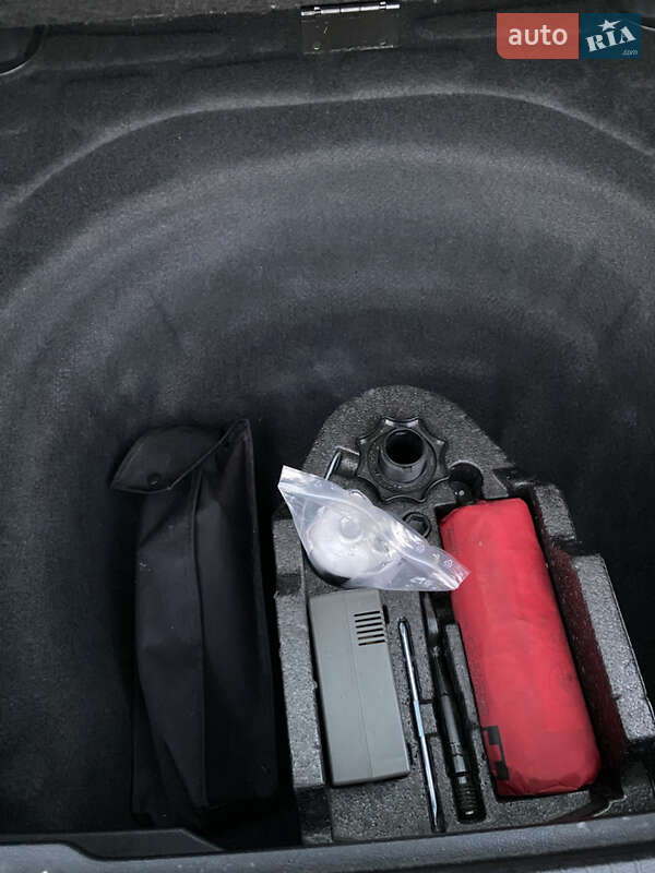 Універсал Volkswagen Passat 2017 в Тернополі