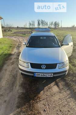 Седан Volkswagen Passat 1997 в Коростені