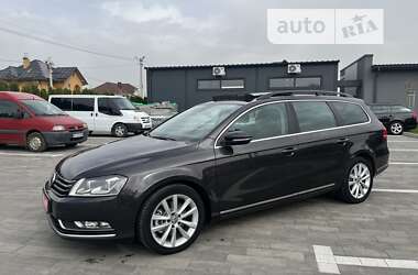 Універсал Volkswagen Passat 2014 в Луцьку