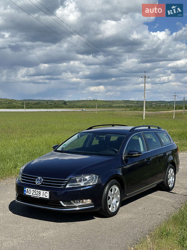Универсал Volkswagen Passat 2013 в Хусте
