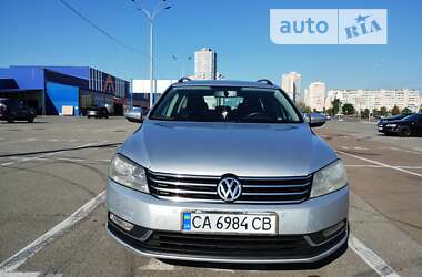 Універсал Volkswagen Passat 2011 в Києві