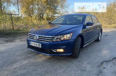 Седан Volkswagen Passat 2016 в Києві