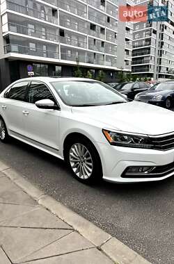 Седан Volkswagen Passat 2016 в 