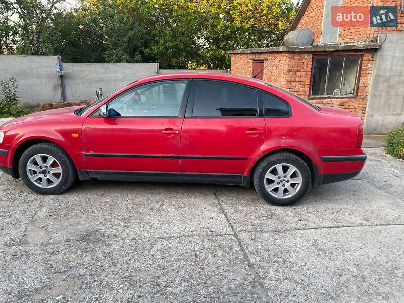 Седан Volkswagen Passat 1997 в Каменец-Подольском фото 2 Седан Volkswagen Passat 1997 в Каменец-Подольском