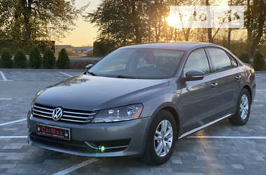 Седан Volkswagen Passat 2012 в Виннице