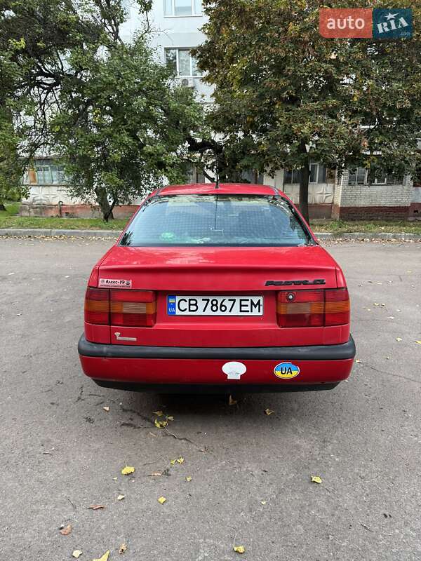 Седан Volkswagen Passat 1995 в Чернигове
