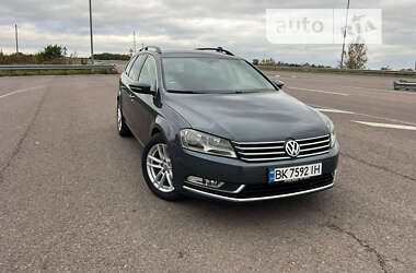 Універсал Volkswagen Passat 2011 в Дубні