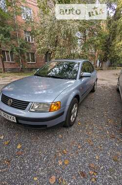 Седан Volkswagen Passat 1997 в Кривому Розі