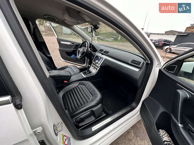 Седан Volkswagen Passat 2014 в Коростені
