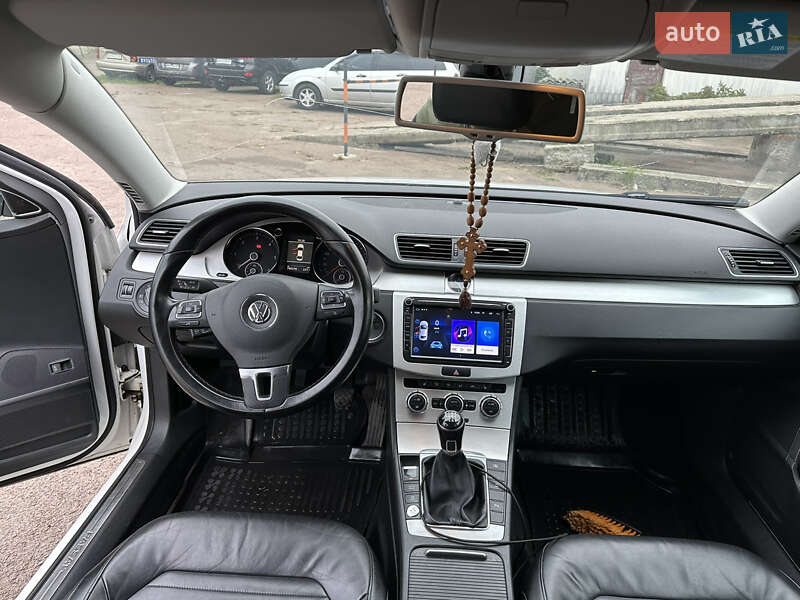 Седан Volkswagen Passat 2014 в Коростені