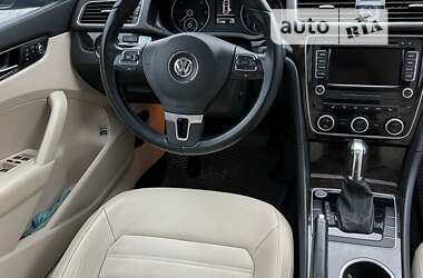 Седан Volkswagen Passat 2014 в Кривом Роге