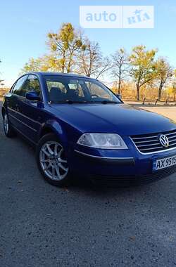 Седан Volkswagen Passat 2001 в Змиеве