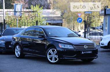 Седан Volkswagen Passat 2014 в Киеве