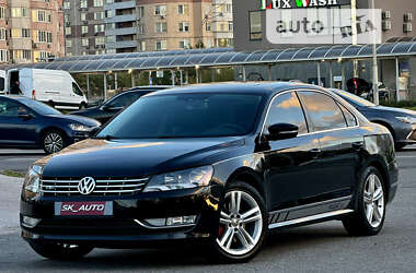 Седан Volkswagen Passat 2013 в Києві