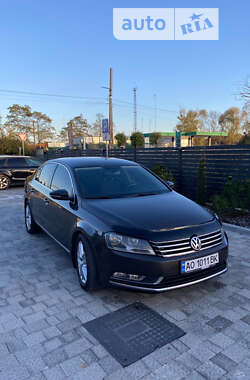 Седан Volkswagen Passat 2012 в Кам'янці-Бузькій