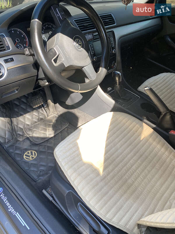 Седан Volkswagen Passat 2012 в Запорожье