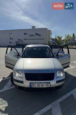 Седан Volkswagen Passat 2001 в 