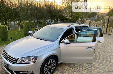 Універсал Volkswagen Passat 2013 в Чернівцях