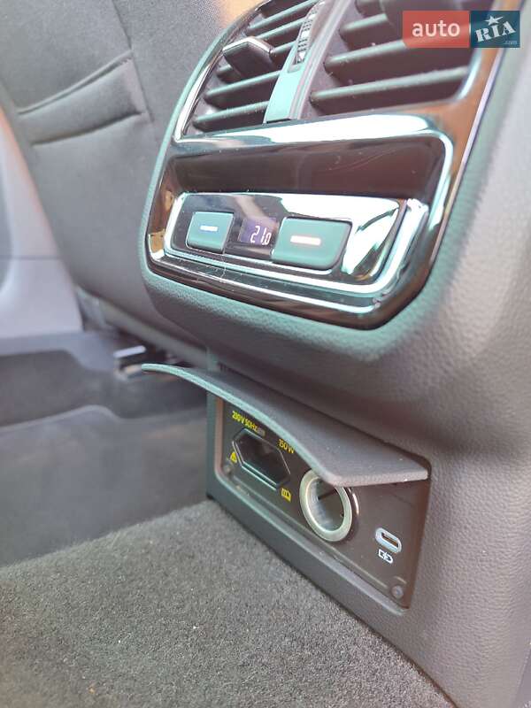 Универсал Volkswagen Passat 2021 в Луцке фото 24 Универсал Volkswagen Passat 2021 в Луцке