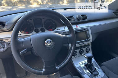 Седан Volkswagen Passat 2008 в Києві