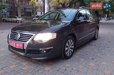 Универсал Volkswagen Passat 2010 в Одессе