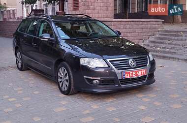 Универсал Volkswagen Passat 2010 в Одессе