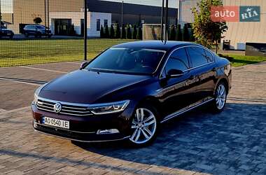 Седан Volkswagen Passat 2016 в Мукачево