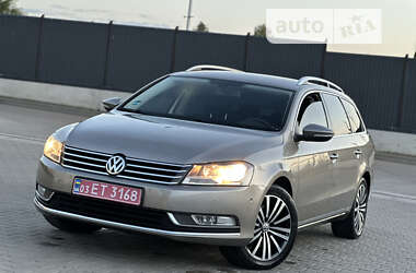 Універсал Volkswagen Passat 2012 в Луцьку