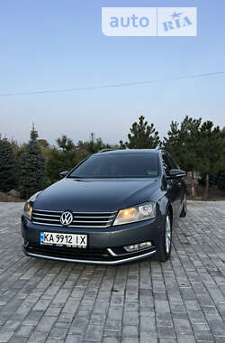 Volkswagen Passat 2011