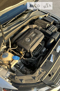 Седан Volkswagen Passat 2014 в 