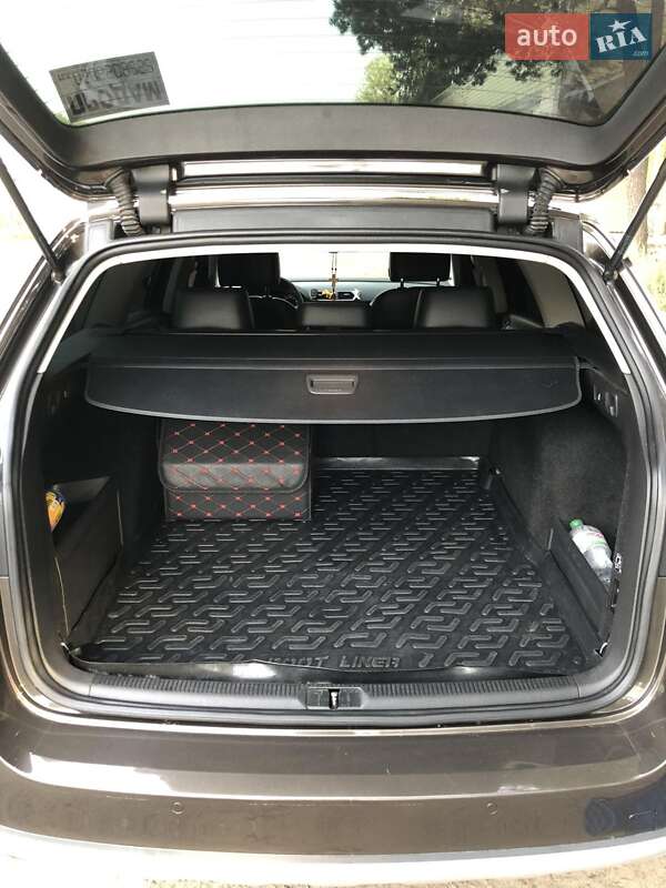 Універсал Volkswagen Passat 2014 в Харкові