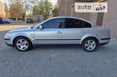 Седан Volkswagen Passat 2003 в Бердичеве