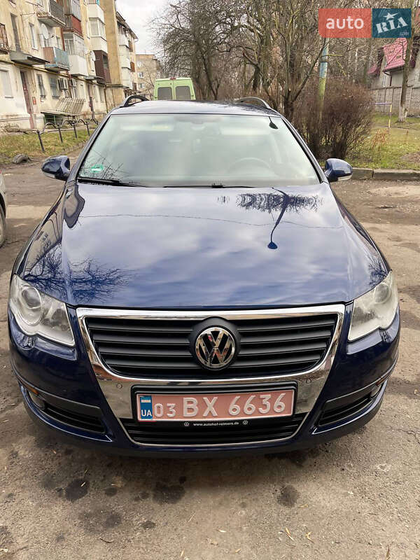 Універсал Volkswagen Passat 2008 в Покровську