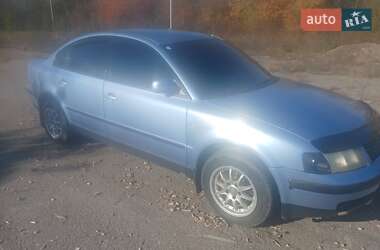 Седан Volkswagen Passat 1998 в Виньковцах