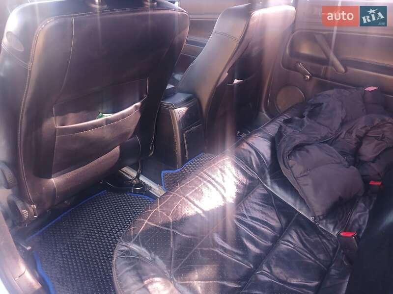 Седан Volkswagen Passat 1998 в Виньковцах