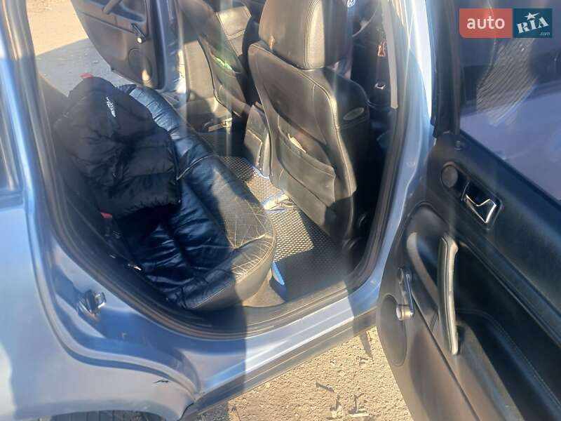 Седан Volkswagen Passat 1998 в Виньковцах