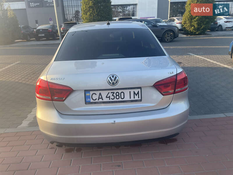 Седан Volkswagen Passat 2014 в Киеве
